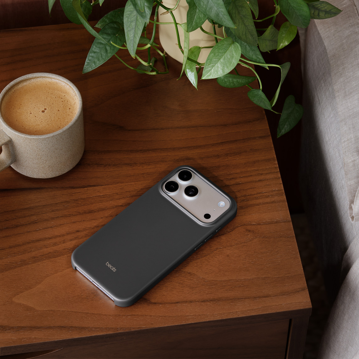 ốp iPhone 17 Pro Max Beats Xám