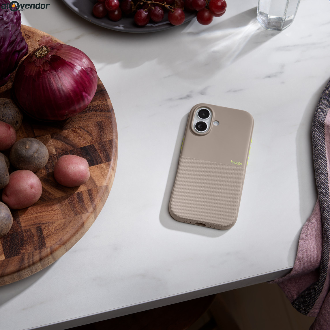 op-lung-beats-rugged-xam-iphone-17-gia-re